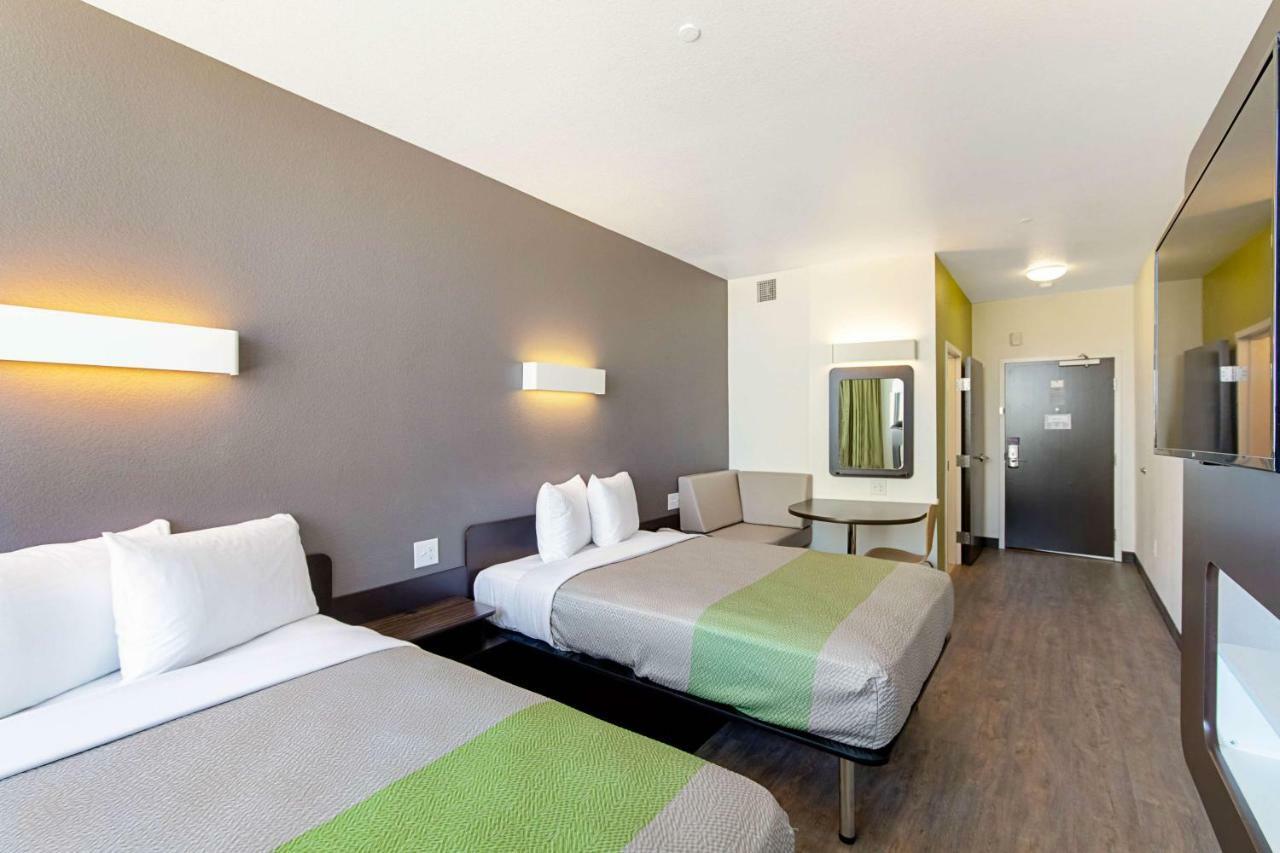 Motel 6 Austin Airport Exterior foto