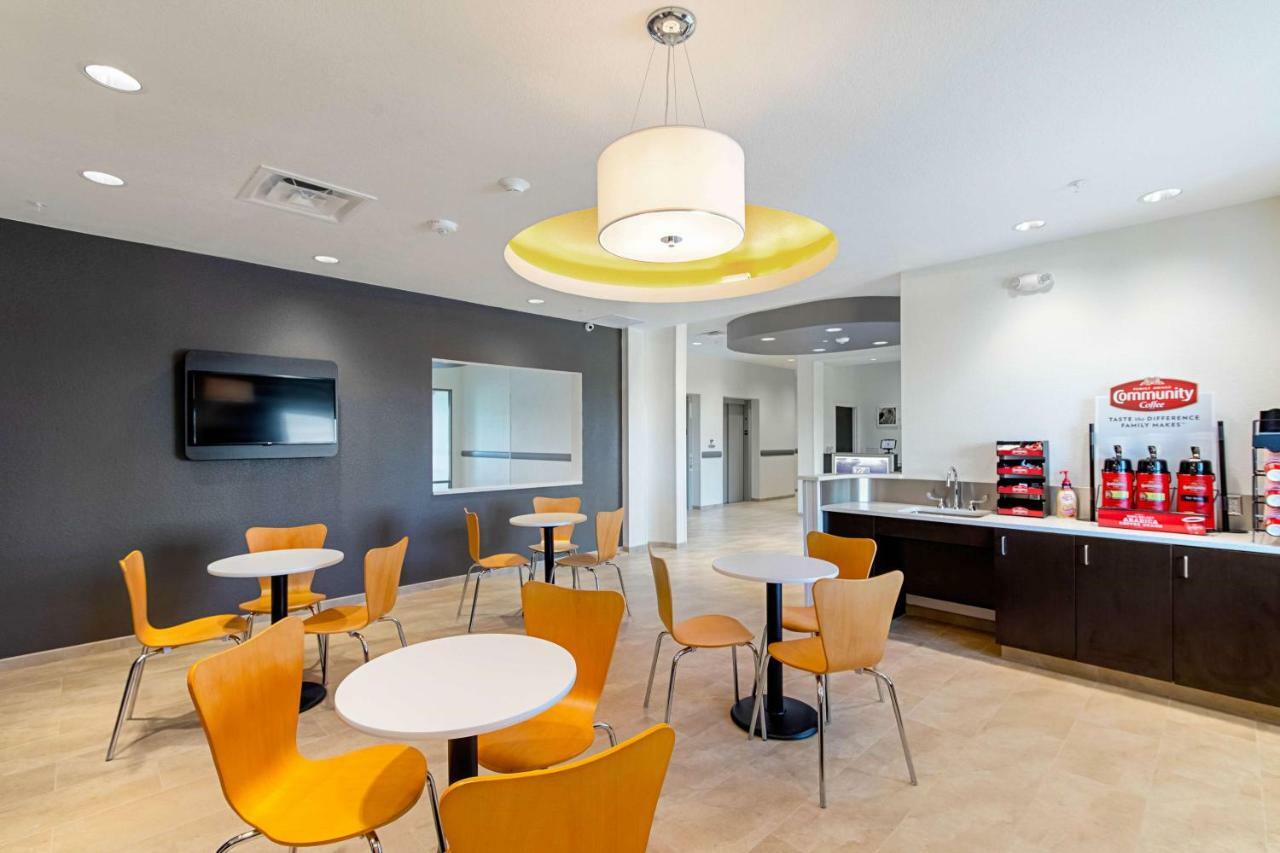 Motel 6 Austin Airport Exterior foto